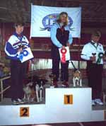 Чемпион и призеры в классе мини - Рикарда Шуенманн с биглем Нала, Ангелина Катутис с шелти Ёжик и Жанет Хутчисон с джек-рассел терьером Рено, фото Сергей Алейников