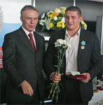 Вручение ордена Дружбы: Вячеслав Фетисов и Хасан Бароев