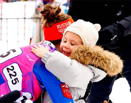 Трехкратный олимпийский чемпион Александр Большунов стал победителем Международного сахалинского лыжного марафона